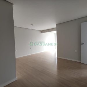 Apartamento com 107m², 2 dormitórios, 2 vagas, no bairro Marechal Floriano em Caxias do Sul para Comprar