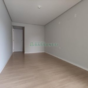 Apartamento com 107m², 2 dormitórios, 2 vagas, no bairro Marechal Floriano em Caxias do Sul para Comprar