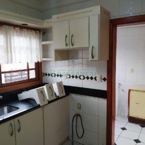 Apartamento com 109m², 3 dormitórios, 2 vagas, no bairro Madureira em Caxias do Sul para Alugar