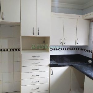 Apartamento com 109m², 3 dormitórios, 2 vagas, no bairro Madureira em Caxias do Sul para Alugar