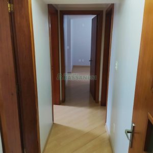 Apartamento com 109m², 3 dormitórios, 2 vagas, no bairro Madureira em Caxias do Sul para Alugar