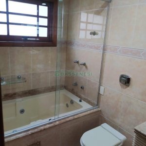 Apartamento com 109m², 3 dormitórios, 2 vagas, no bairro Madureira em Caxias do Sul para Alugar