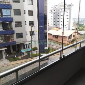Apartamento com 109m², 3 dormitórios, 2 vagas, no bairro Madureira em Caxias do Sul para Alugar