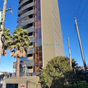 Apartamento com 160m², 3 dormitórios, 2 vagas, no bairro São Leopoldo em Caxias do Sul para Comprar