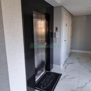 Apartamento com 160m², 3 dormitórios, 2 vagas, no bairro São Leopoldo em Caxias do Sul para Comprar