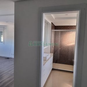 Apartamento com 160m², 3 dormitórios, 2 vagas, no bairro São Leopoldo em Caxias do Sul para Comprar