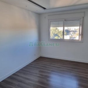 Apartamento com 160m², 3 dormitórios, 2 vagas, no bairro São Leopoldo em Caxias do Sul para Comprar
