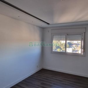 Apartamento com 160m², 3 dormitórios, 2 vagas, no bairro São Leopoldo em Caxias do Sul para Comprar