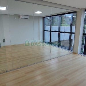 Sala com 53m², 1 vaga, no bairro São Pelegrino em Caxias do Sul para Alugar