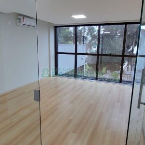 Sala com 53m², 1 vaga, no bairro São Pelegrino em Caxias do Sul para Alugar