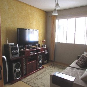 Casa Comercial com 130m², 3 dormitórios, 1 vaga, no bairro Esplanada em Caxias do Sul para Alugar