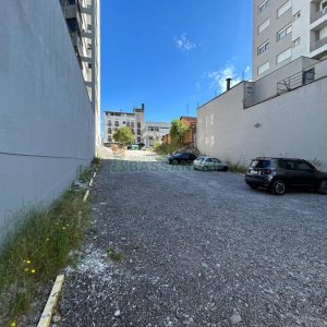 Terreno com 572m², no bairro Panazzolo em Caxias do Sul para Comprar