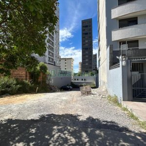 Terreno com 572m², no bairro Panazzolo em Caxias do Sul para Comprar