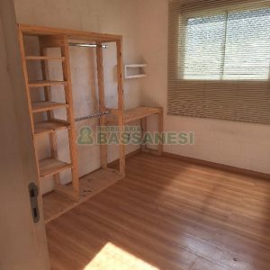 Apto Mobiliado com 38m², 2 dormitórios, no bairro Diamantino em Caxias do Sul para Comprar