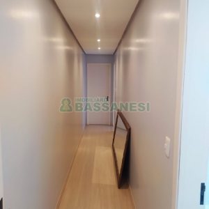 Apto Mobiliado com 88m², 2 dormitórios, 1 vaga, no bairro Diamantino em Caxias do Sul para Comprar