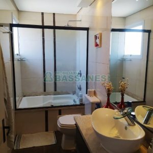 Apto Mobiliado com 88m², 2 dormitórios, 1 vaga, no bairro Diamantino em Caxias do Sul para Comprar