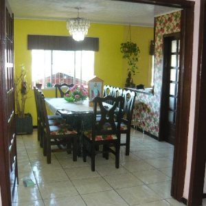 Casa com 180m², 3 dormitórios, 1 vaga, no bairro Esplanada em Caxias do Sul para Comprar