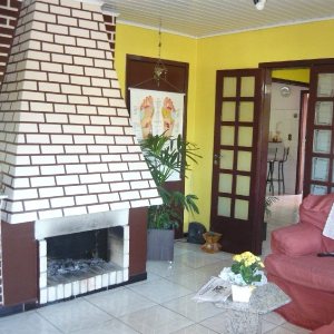 Casa com 180m², 3 dormitórios, 1 vaga, no bairro Esplanada em Caxias do Sul para Comprar