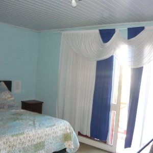 Casa com 180m², 3 dormitórios, 1 vaga, no bairro Esplanada em Caxias do Sul para Comprar