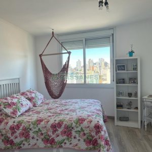 Apto Mobiliado com 137m², 3 dormitórios, 2 vagas, no bairro Centro em Caxias do Sul para Alugar