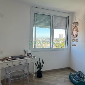 Apto Mobiliado com 137m², 3 dormitórios, 2 vagas, no bairro Centro em Caxias do Sul para Alugar