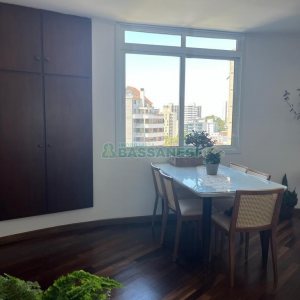 Apto Mobiliado com 137m², 3 dormitórios, 2 vagas, no bairro Centro em Caxias do Sul para Alugar