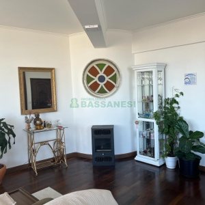 Apto Mobiliado com 137m², 3 dormitórios, 2 vagas, no bairro Centro em Caxias do Sul para Alugar