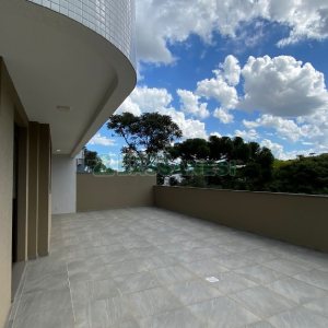 Apartamento com 284m², 3 dormitórios, 2 vagas, no bairro Vila Horn em Caxias do Sul para Comprar