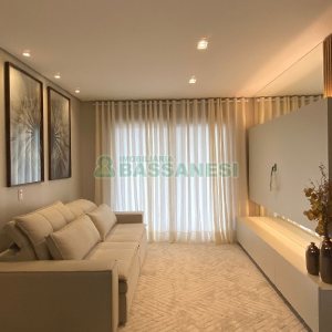 Apartamento com 284m², 3 dormitórios, 2 vagas, no bairro Vila Horn em Caxias do Sul para Comprar