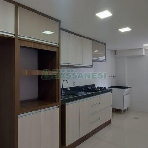 Apto Mobiliado com 122m², 3 dormitórios, 2 vagas, no bairro Panazzolo em Caxias do Sul para Alugar
