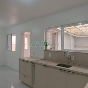 Apartamento com 84m², 2 dormitórios, 2 vagas, no bairro Madureira em Caxias do Sul para Alugar
