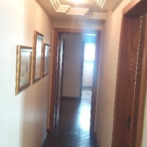 Apartamento com 205m², 3 dormitórios, 2 vagas, no bairro Centro em Caxias do Sul para Alugar