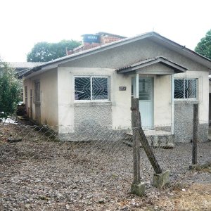 Casa com 106m², 3 dormitórios, 1 vaga, no bairro Planalto em Caxias do Sul para Comprar