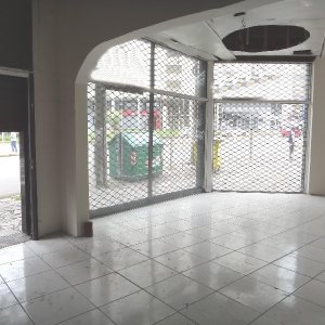 Loja com 176m², no bairro São Pelegrino em Caxias do Sul para Alugar