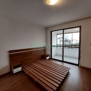 Apartamento com 100m², 2 dormitórios, 1 vaga, no bairro Madureira em Caxias do Sul para Comprar