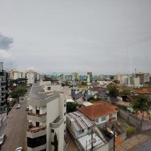Apartamento com 100m², 2 dormitórios, 1 vaga, no bairro Madureira em Caxias do Sul para Comprar