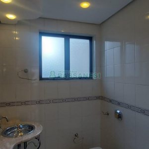 Apartamento com 100m², 2 dormitórios, 1 vaga, no bairro Madureira em Caxias do Sul para Alugar ou Comprar