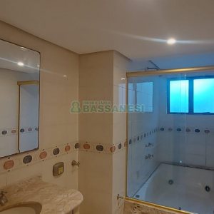 Apartamento com 100m², 2 dormitórios, 1 vaga, no bairro Madureira em Caxias do Sul para Alugar ou Comprar