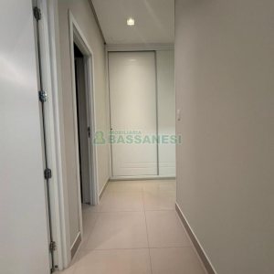 Sala com 270m², 4 vagas, no bairro Panazzolo em Caxias do Sul para Alugar ou Comprar