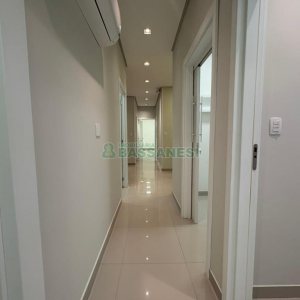 Sala com 270m², 4 vagas, no bairro Panazzolo em Caxias do Sul para Alugar ou Comprar