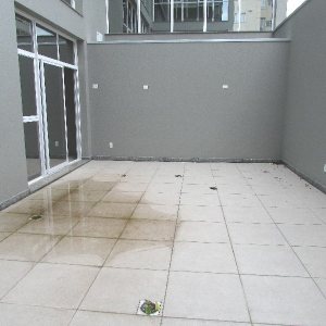 Sala com 270m², 4 vagas, no bairro Panazzolo em Caxias do Sul para Comprar