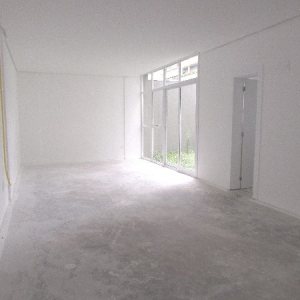 Sala com 270m², 4 vagas, no bairro Panazzolo em Caxias do Sul para Comprar