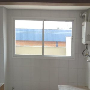 Apartamento com 80m², 2 dormitórios, 2 vagas, no bairro Ana Rech em Caxias do Sul para Comprar