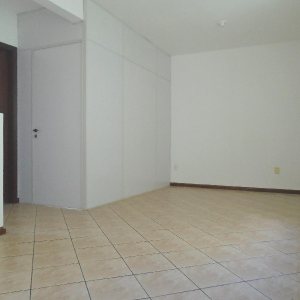 Apartamento com 39m², 1 dormitório, no bairro São Pelegrino em Caxias do Sul para Alugar
