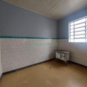 Apartamento com 70m², 2 dormitórios, no bairro São Pelegrino em Caxias do Sul para Alugar