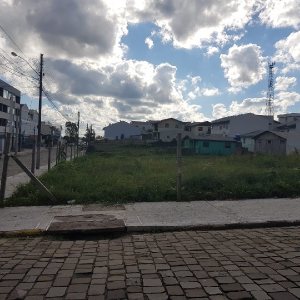 Terreno com 360m², no bairro Morada dos Alpes em Caxias do Sul para Comprar