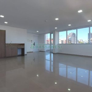 Sala com 41m², 1 vaga, no bairro Centro em Caxias do Sul para Comprar