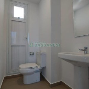 Sala com 41m², 1 vaga, no bairro Centro em Caxias do Sul para Comprar