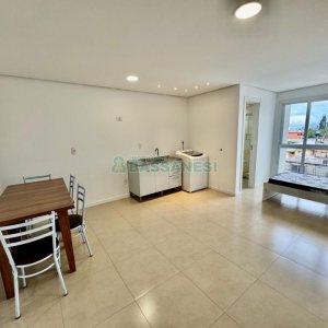 Kitinete com 32m², 1 dormitório, no bairro Petrópolis em Caxias do Sul para Alugar