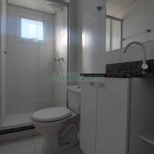 Apartamento com 65m², 2 dormitórios, 1 vaga, no bairro Lourdes em Caxias do Sul para Alugar